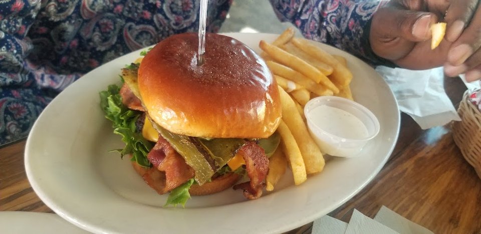 Barn Yard Burger